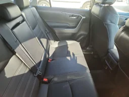 
										Toyota RAV4 full									