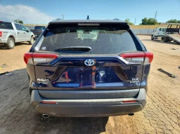 
										Toyota RAV4 full									