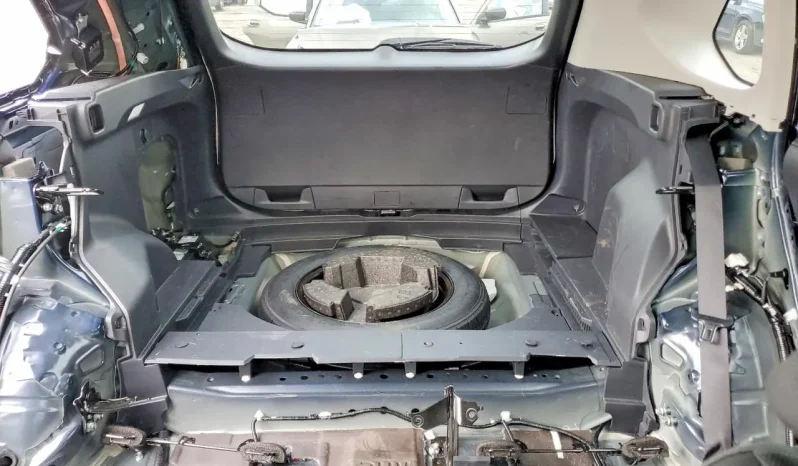 
								Toyota RAV4 full									