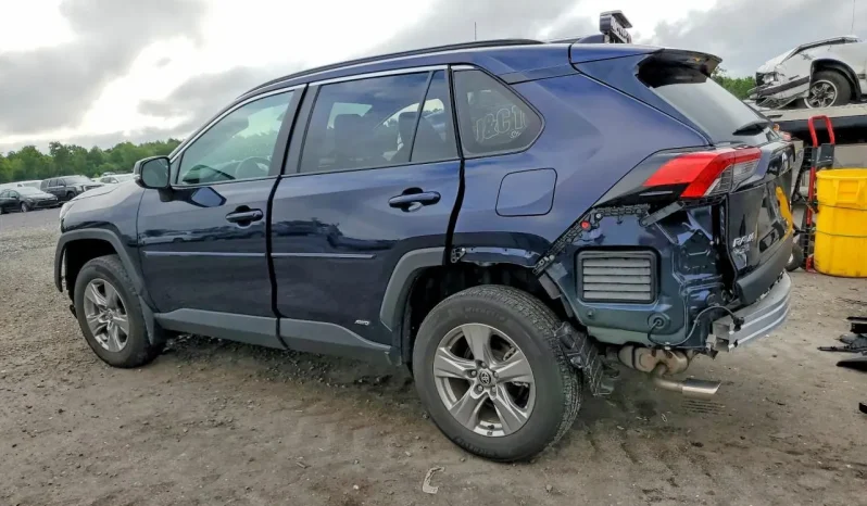 
								Toyota RAV4 full									