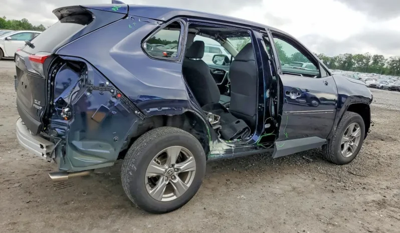 
								Toyota RAV4 full									
