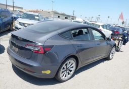 
										Tesla Model 3 full									