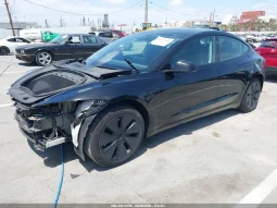 
										Tesla Model 3 full									