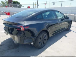 
										Tesla Model 3 full									