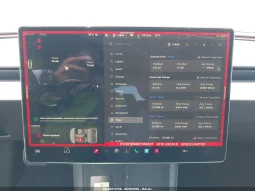 
										Tesla Model 3 full									
