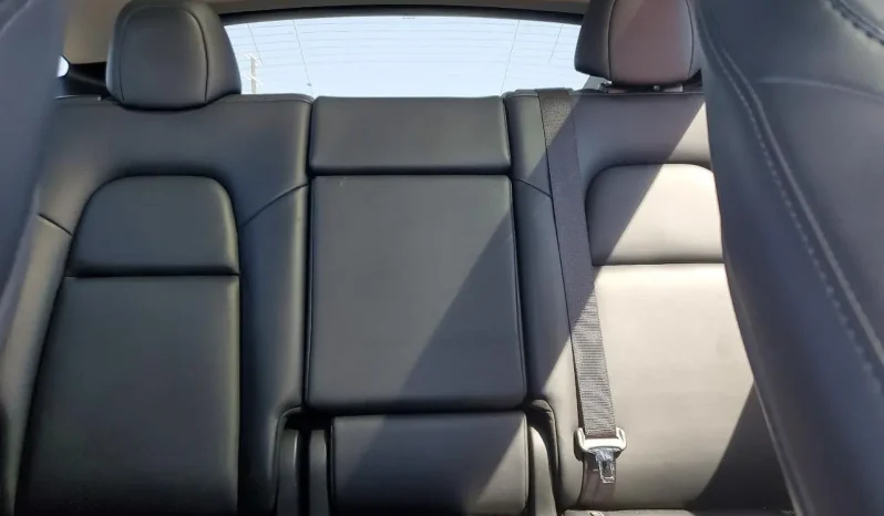 
								Tesla MODEL Y full									
