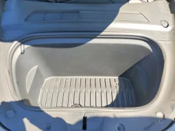 
										Tesla MODEL Y full									