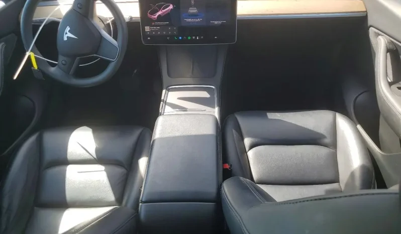
								Tesla MODEL Y full									