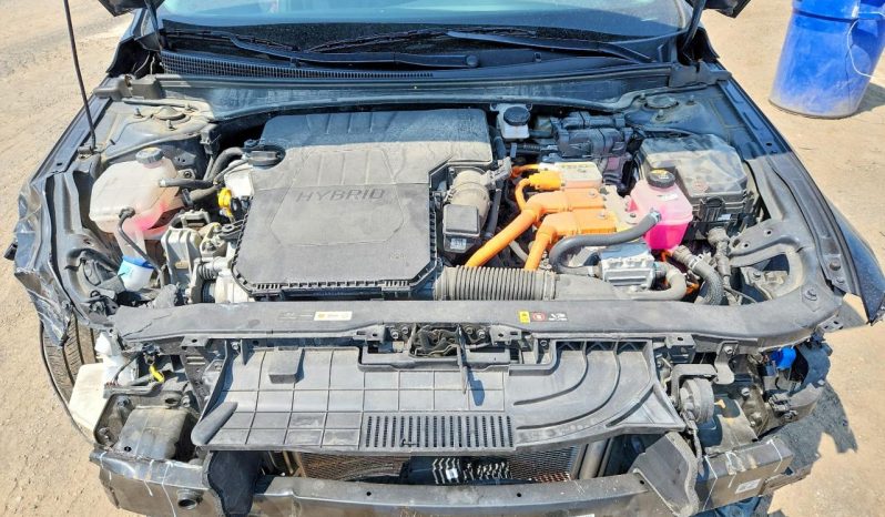 
								HYUNDAI ELANTRA full									