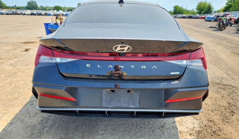 
								HYUNDAI ELANTRA full									
