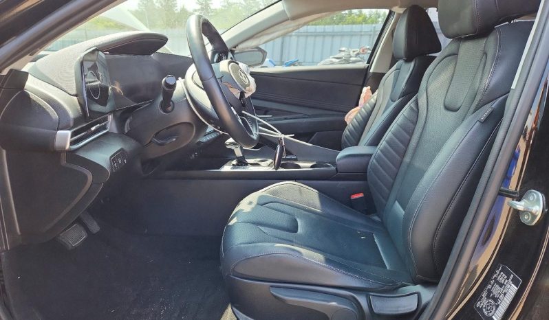 
								HYUNDAI ELANTRA full									