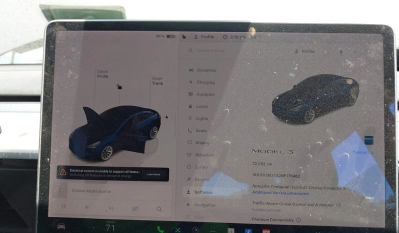 
								Tesla Model 3 full									