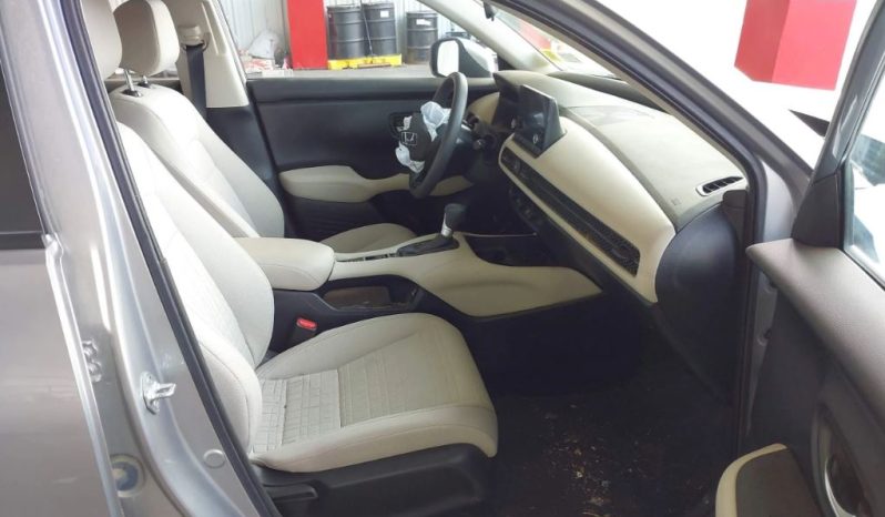
								Honda HR-V full									