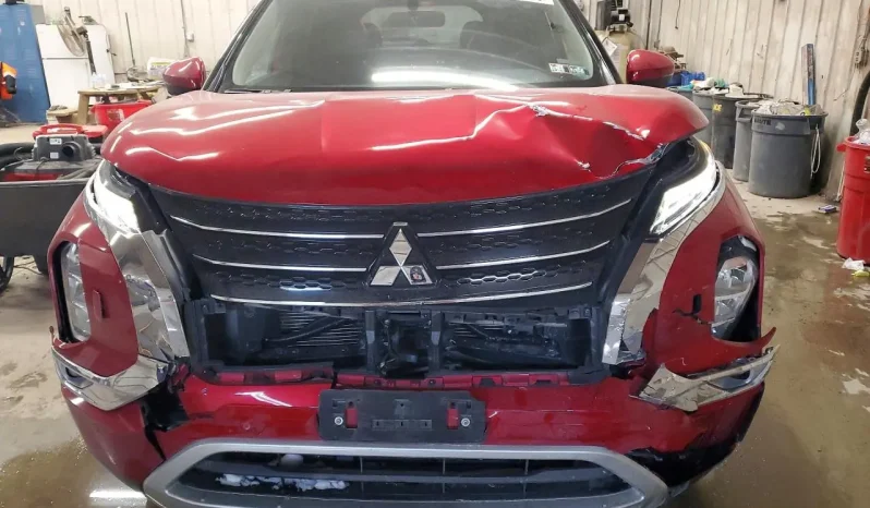
								Mitsubishi Outlander full									