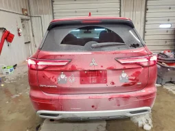 
										Mitsubishi Outlander full									