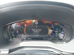 
										Mazda CX-90 full									