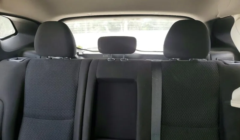 
								Nissan Rogue Sport full									