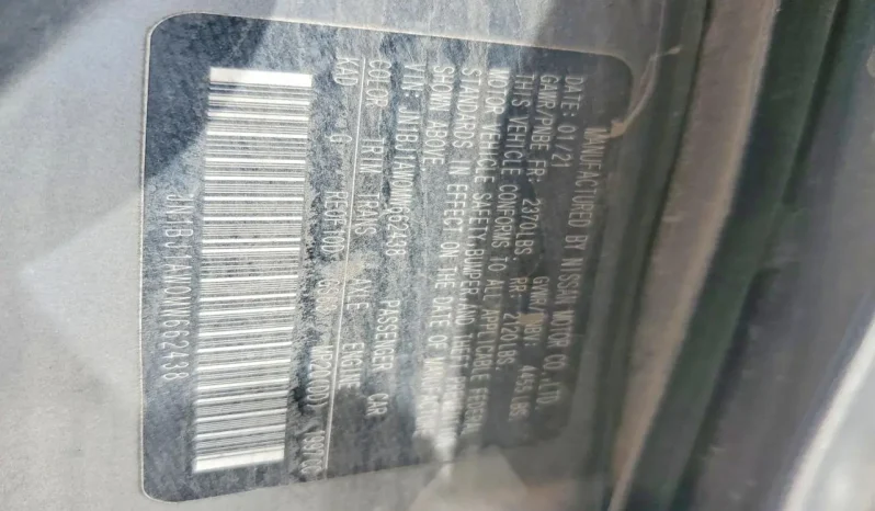 
								Nissan Rogue Sport full									