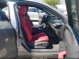 
										Lexus UX 250H full									