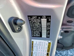 
										Lexus UX full									