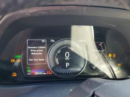 
										Lexus UX full									