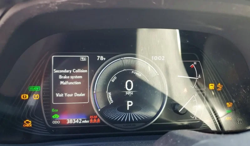 
								Lexus UX full									