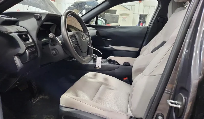 
								Lexus Ux full									