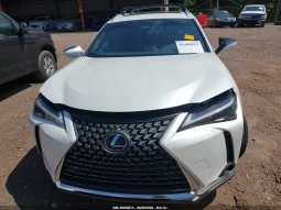 
										Lexus Ux 300h full									