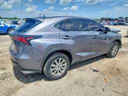 
										Lexus NX300 full									