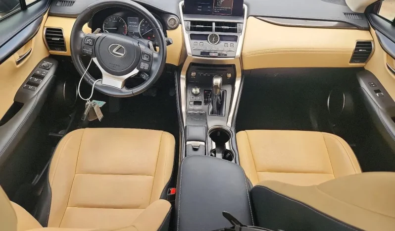 
								Lexus NX300 full									