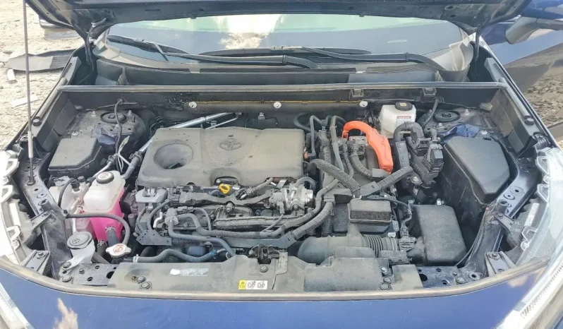 
								Toyota RAV4 full									