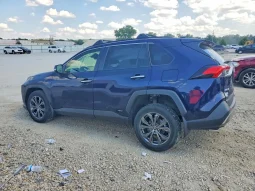 
										Toyota RAV4 full									