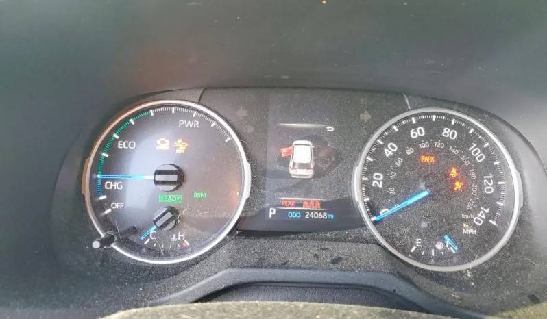 
								Toyota RAV4 full									