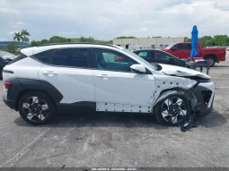 
										Hyundai Kona full									