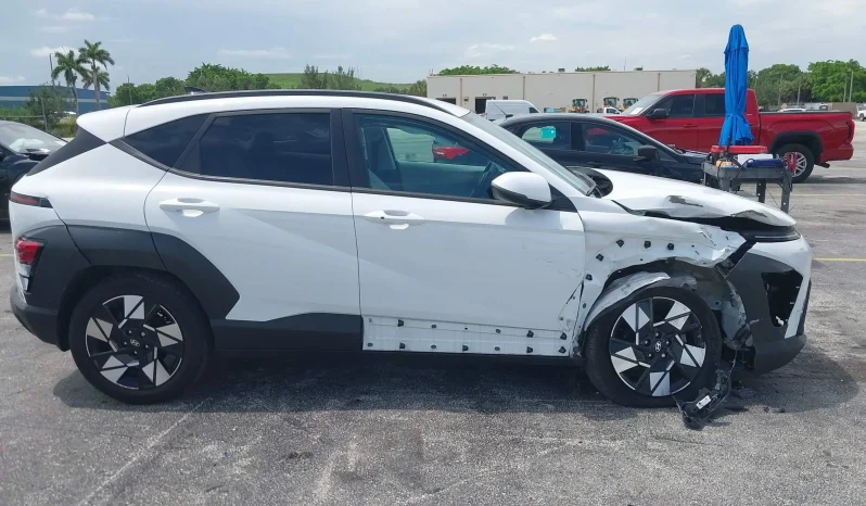 
								Hyundai Kona full									