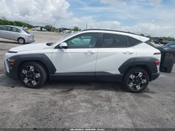 
										Hyundai Kona full									