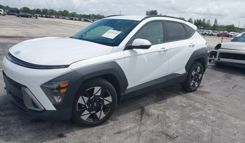 
								Hyundai Kona full									