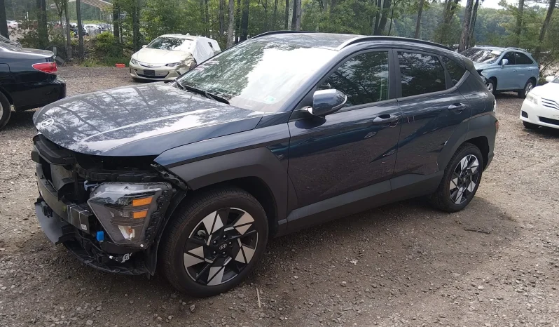 
								Hyundai Kona full									
