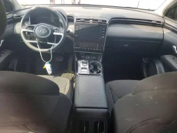 
										Hyundai Tucson Hybrid full									