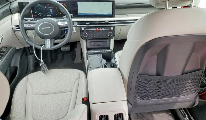 
								Hyundai Tucson full									