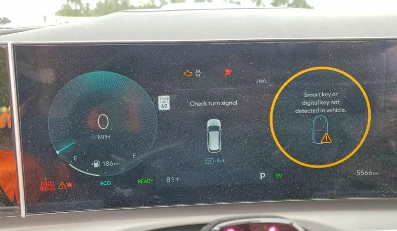 
								Hyundai Tucson full									