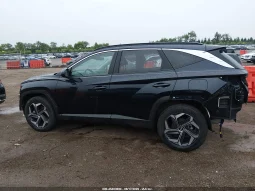 
										Hyundai Tucson full									