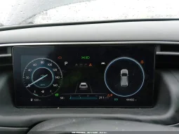 
										Hyundai Tucson full									