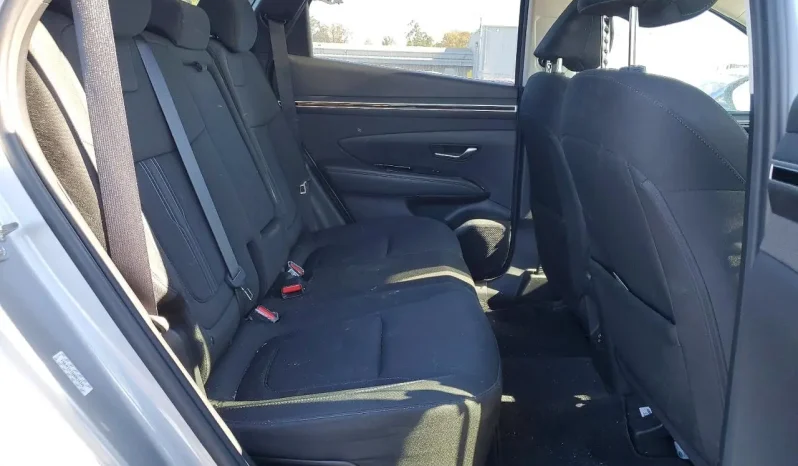 
								Hyundai Tucson Hybrid full									