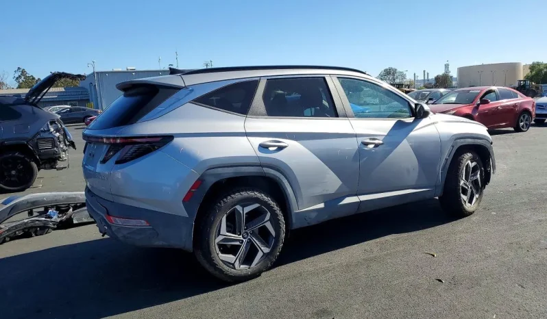 
								Hyundai Tucson Hybrid full									