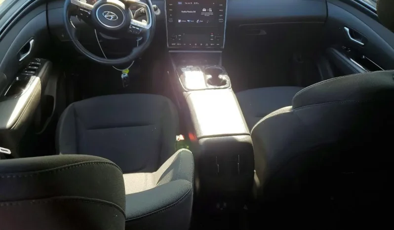
								Hyundai Tucson Hybrid full									