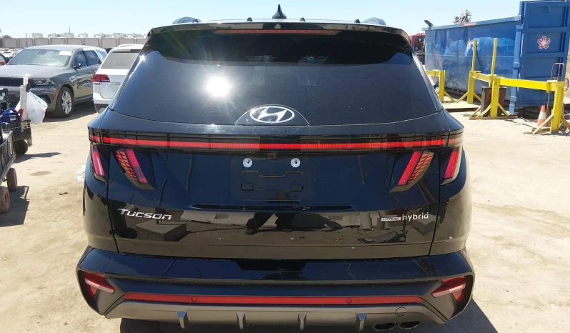 
								Hyundai Tucson full									