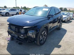 
										Hyundai Tucson full									