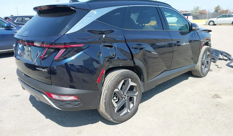 
								Hyundai Tucson full									