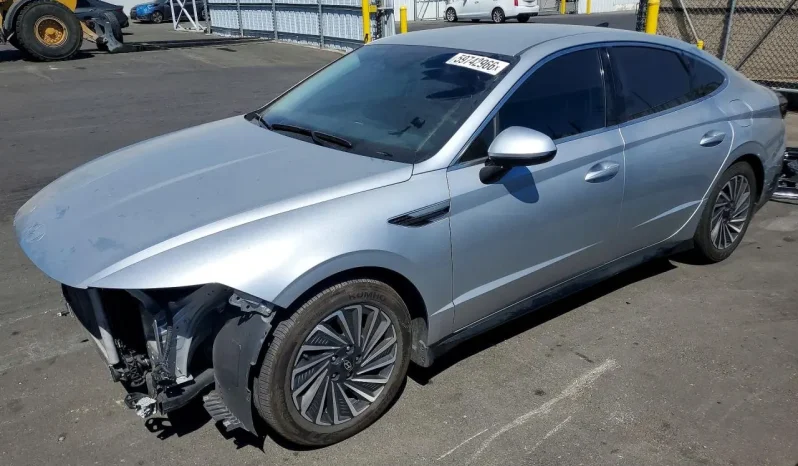 
								Hyundai Sonata full									
